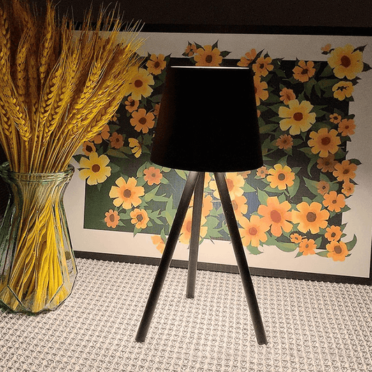 AdjustaLite - Moderne Tafel-lamp met Verstelbare Standaard