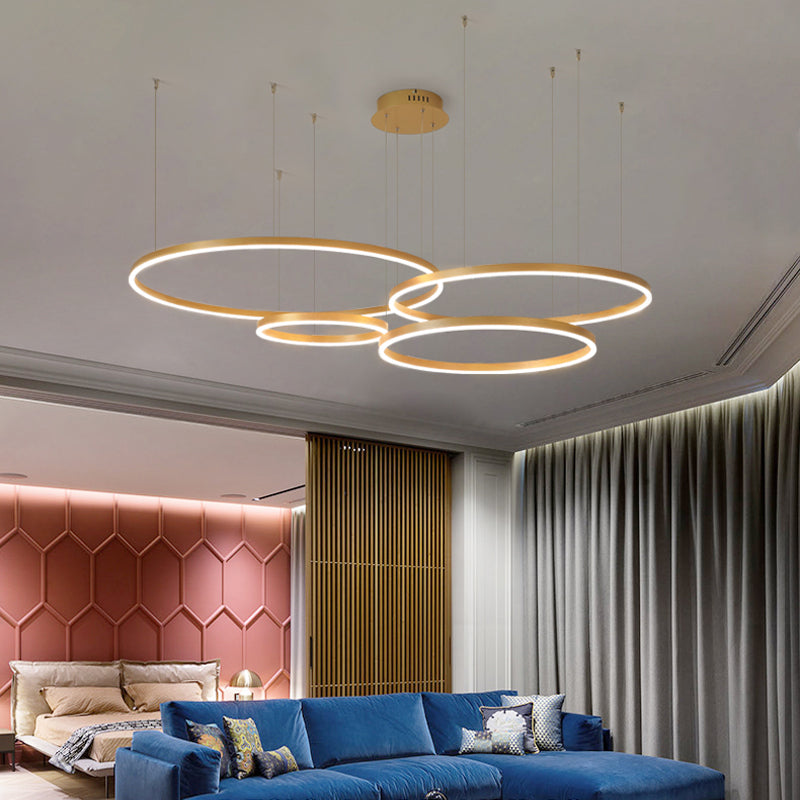 LunaGlow – Elegante Cirkelvormige Metalen Kroonluchter