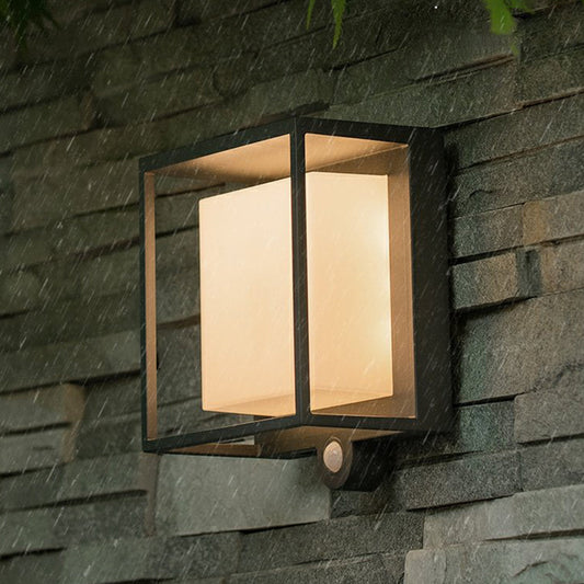 LYNORA Solar Wandlamp – Rechthoekig Acryl Design met Bewegingssensor – IP65 – LED Buitenlamp