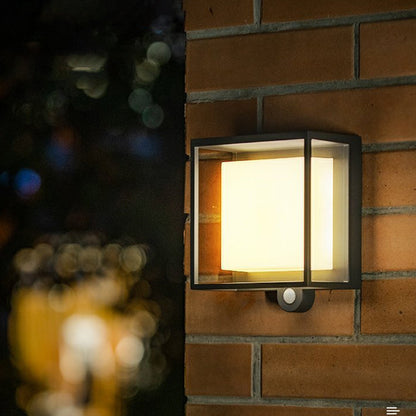 LYNORA Solar Wandlamp – Rechthoekig Acryl Design met Bewegingssensor – IP65 – LED Buitenlamp