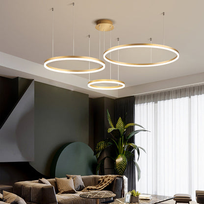 LunaGlow – Elegante Cirkelvormige Metalen Kroonluchter