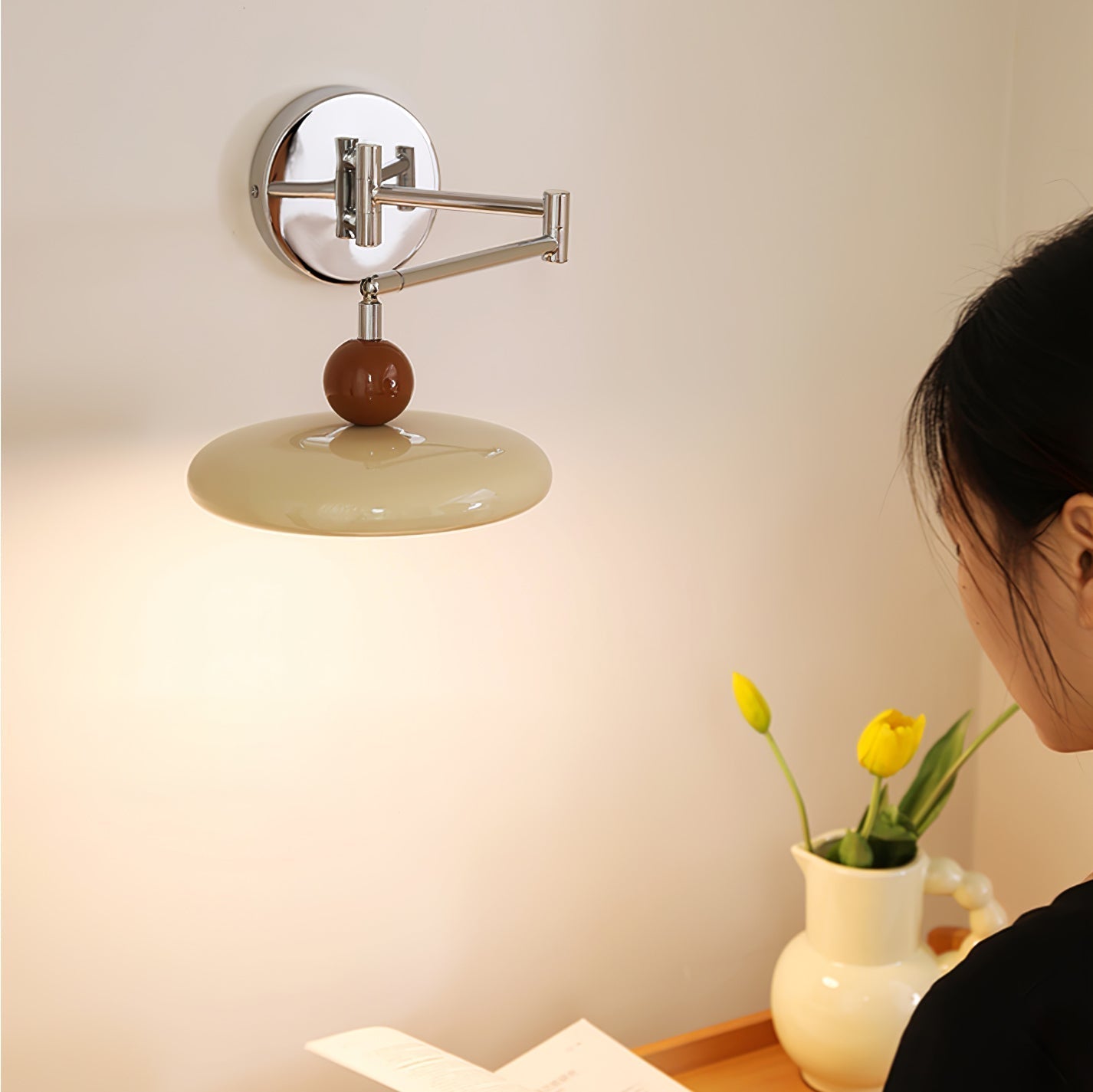 Lola Wandlamp met Zwenkarm