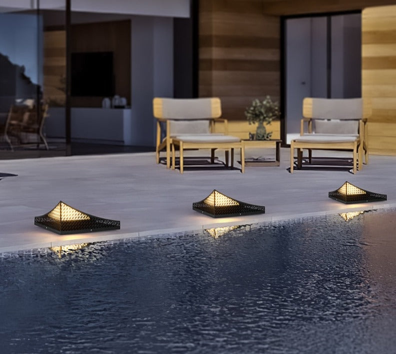 Orvia | Semi-Piramide Buitenlamp