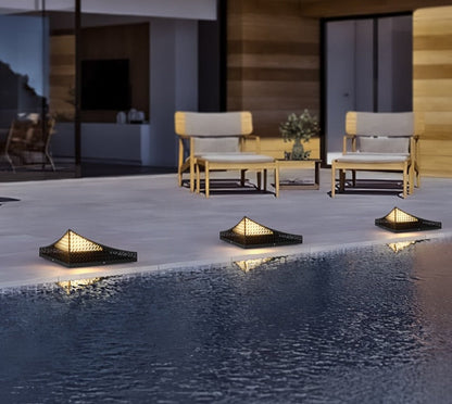 Orvia | Semi-Piramide Buitenlamp