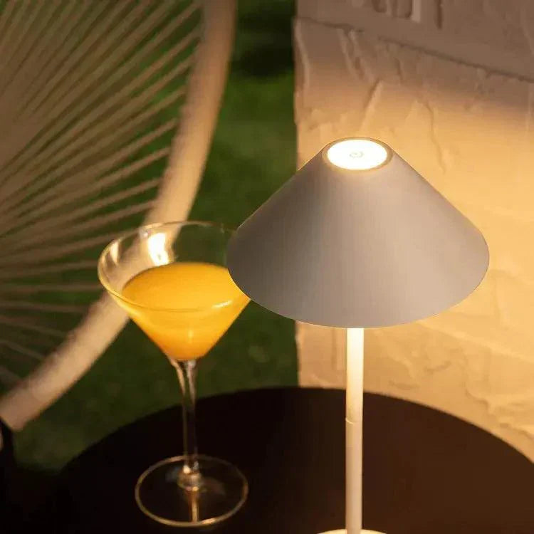 NovaGlow  - Draadloze Waterdichte Tafellamp